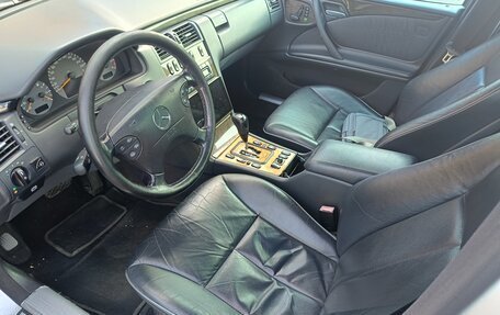 Mercedes-Benz E-Класс, 1999 год, 1 100 000 рублей, 3 фотография