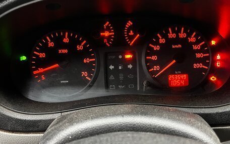 Renault Kangoo II рестайлинг, 2004 год, 330 000 рублей, 25 фотография