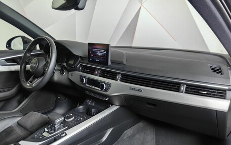 Audi A4, 2019 год, 3 550 000 рублей, 11 фотография