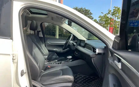 Ford Escort, 2022 год, 1 216 000 рублей, 9 фотография