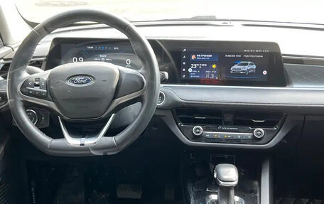 Ford Escort, 2022 год, 1 216 000 рублей, 13 фотография