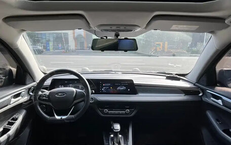 Ford Escort, 2022 год, 1 216 000 рублей, 12 фотография