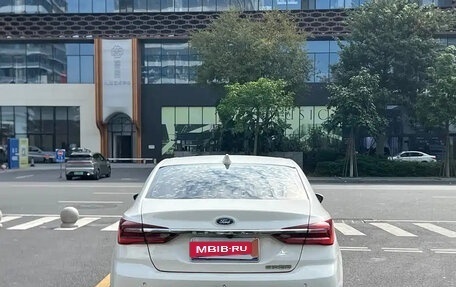 Ford Escort, 2022 год, 1 216 000 рублей, 4 фотография