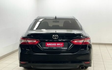 Toyota Camry, 2019 год, 2 700 000 рублей, 5 фотография