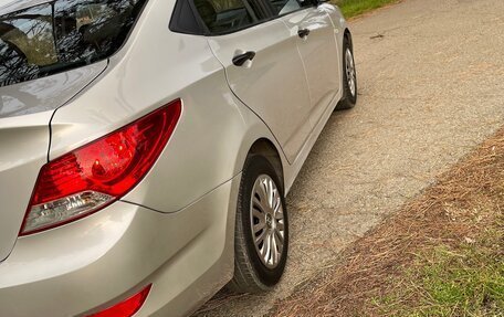 Hyundai Solaris II рестайлинг, 2013 год, 720 000 рублей, 4 фотография