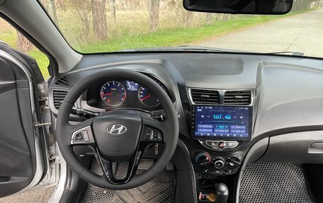 Hyundai Solaris II рестайлинг, 2013 год, 720 000 рублей, 9 фотография