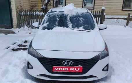 Hyundai Solaris II рестайлинг, 2020 год, 995 000 рублей, 1 фотография