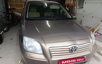 Toyota Avensis III рестайлинг, 2003 год, 670 000 рублей, 1 фотография