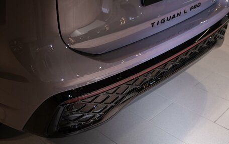 Volkswagen Tiguan, 2025 год, 5 950 000 рублей, 10 фотография