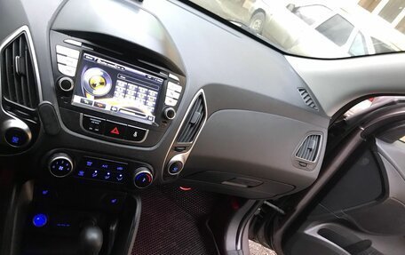 Hyundai ix35 I рестайлинг, 2011 год, 1 200 000 рублей, 10 фотография