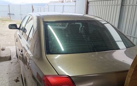 Toyota Avensis III рестайлинг, 2003 год, 670 000 рублей, 2 фотография