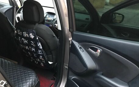 Hyundai ix35 I рестайлинг, 2011 год, 1 200 000 рублей, 13 фотография