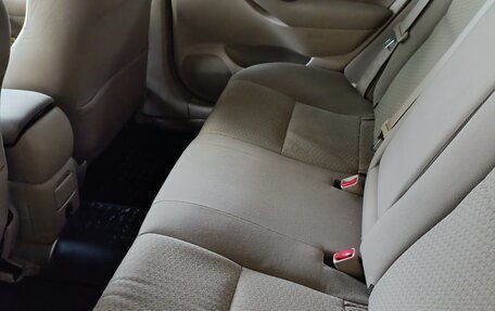 Toyota Avensis III рестайлинг, 2003 год, 670 000 рублей, 4 фотография