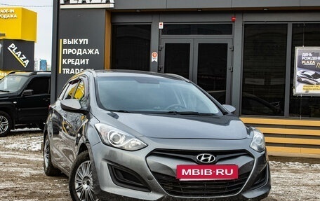 Hyundai i30 II рестайлинг, 2013 год, 1 209 000 рублей, 2 фотография