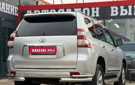 Toyota Land Cruiser Prado 150 рестайлинг 2, 2012 год, 3 120 000 рублей, 11 фотография