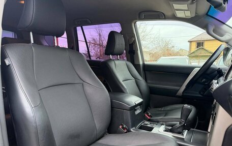 Toyota Land Cruiser Prado 150 рестайлинг 2, 2012 год, 3 120 000 рублей, 33 фотография