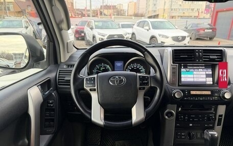 Toyota Land Cruiser Prado 150 рестайлинг 2, 2012 год, 3 120 000 рублей, 31 фотография