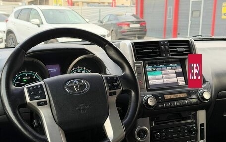 Toyota Land Cruiser Prado 150 рестайлинг 2, 2012 год, 3 120 000 рублей, 28 фотография