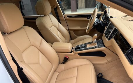 Porsche Macan I рестайлинг, 2015 год, 3 000 000 рублей, 34 фотография