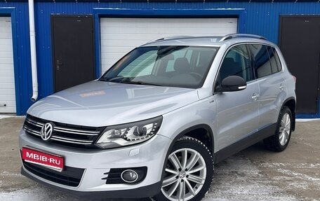 Volkswagen Tiguan I, 2013 год, 1 800 000 рублей, 1 фотография