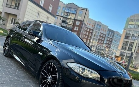 BMW 5 серия, 2011 год, 1 390 000 рублей, 8 фотография