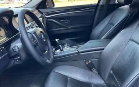 BMW 5 серия, 2011 год, 1 390 000 рублей, 13 фотография