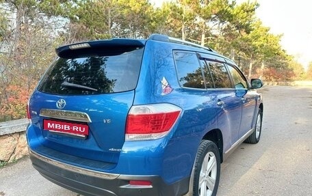 Toyota Highlander III, 2011 год, 2 450 000 рублей, 4 фотография