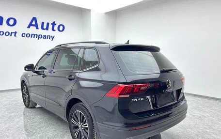 Volkswagen Tiguan II, 2021 год, 2 120 000 рублей, 4 фотография