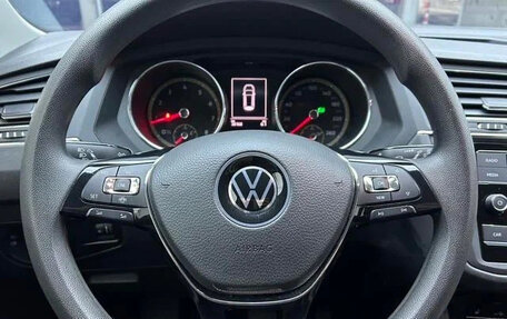 Volkswagen Tiguan II, 2021 год, 2 120 000 рублей, 9 фотография