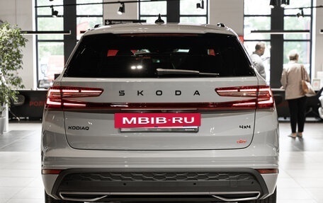 Skoda Kodiaq, 2025 год, 6 050 000 рублей, 8 фотография