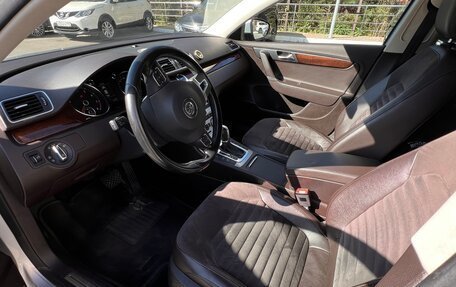 Volkswagen Passat B7, 2012 год, 1 390 000 рублей, 14 фотография