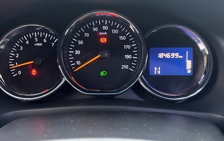 Renault Logan II, 2015 год, 550 000 рублей, 20 фотография