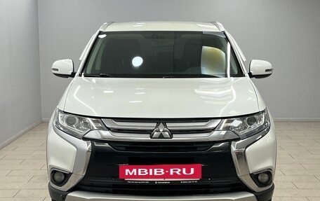 Mitsubishi Outlander III рестайлинг 3, 2018 год, 1 999 000 рублей, 5 фотография