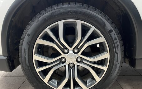 Mitsubishi Outlander III рестайлинг 3, 2018 год, 1 999 000 рублей, 8 фотография