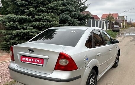 Ford Focus II рестайлинг, 2005 год, 300 000 рублей, 3 фотография