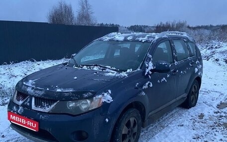 Mitsubishi Outlander III рестайлинг 3, 2008 год, 560 000 рублей, 2 фотография