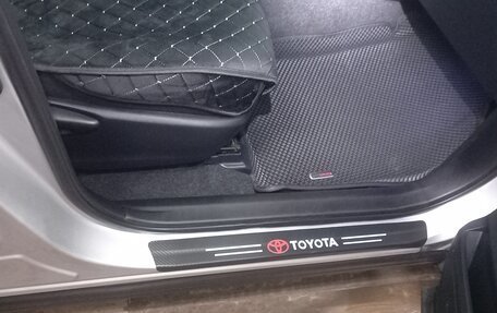 Toyota RAV4, 2017 год, 2 650 000 рублей, 23 фотография