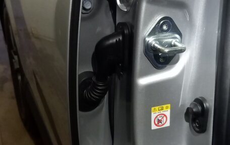 Toyota RAV4, 2017 год, 2 650 000 рублей, 22 фотография