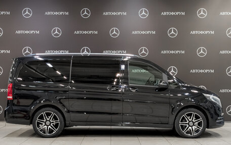 Mercedes-Benz V-Класс, 2018 год, 4 650 000 рублей, 4 фотография