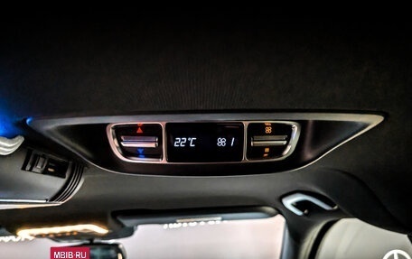 Mercedes-Benz V-Класс, 2018 год, 4 650 000 рублей, 23 фотография