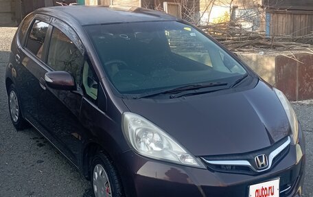 Honda Fit III, 2013 год, 720 000 рублей, 2 фотография