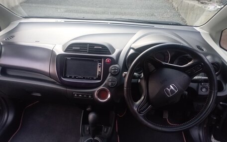 Honda Fit III, 2013 год, 720 000 рублей, 8 фотография