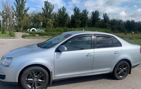 Volkswagen Jetta VI, 2010 год, 680 000 рублей, 1 фотография