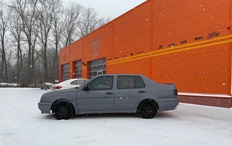 Volkswagen Vento, 1996 год, 545 000 рублей, 8 фотография