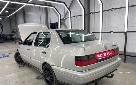 Volkswagen Vento, 1996 год, 545 000 рублей, 18 фотография