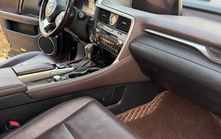 Lexus RX IV рестайлинг, 2016 год, 3 750 000 рублей, 14 фотография