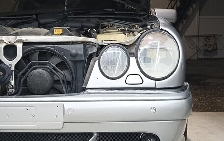 Mercedes-Benz E-Класс, 1998 год, 650 000 рублей, 6 фотография