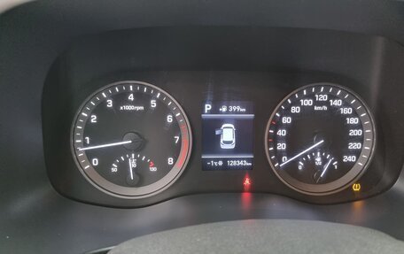 Hyundai Tucson III, 2020 год, 2 400 000 рублей, 17 фотография