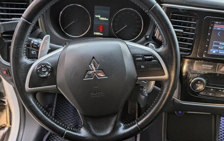 Mitsubishi Outlander III рестайлинг 3, 2013 год, 1 250 000 рублей, 16 фотография