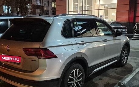 Volkswagen Tiguan II, 2019 год, 2 390 000 рублей, 7 фотография